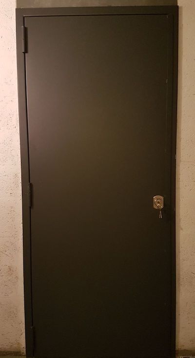 Pose de porte en métal sur-mesure à PARIS et en banlieue